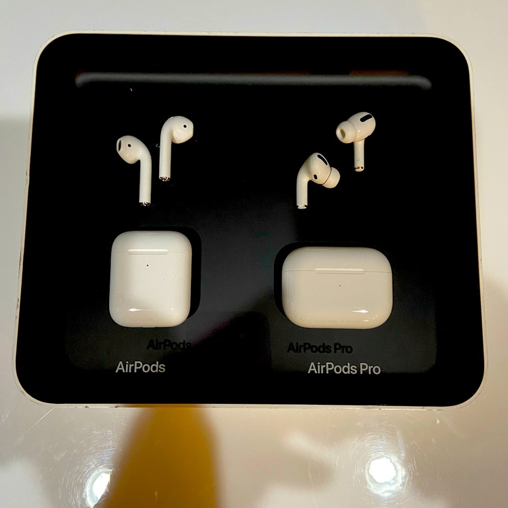 Apple air pods and air pros glass/plastic shadow display box